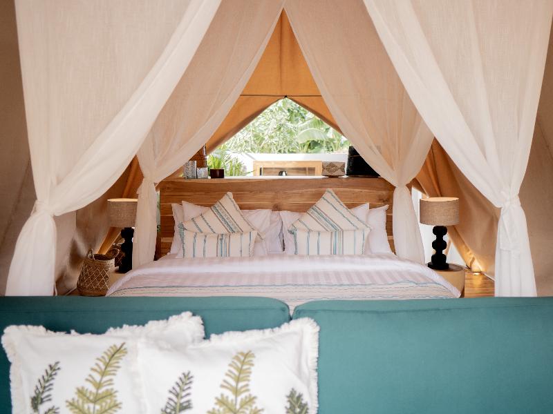 Dejama Glamping Resort Lombok - Oda
