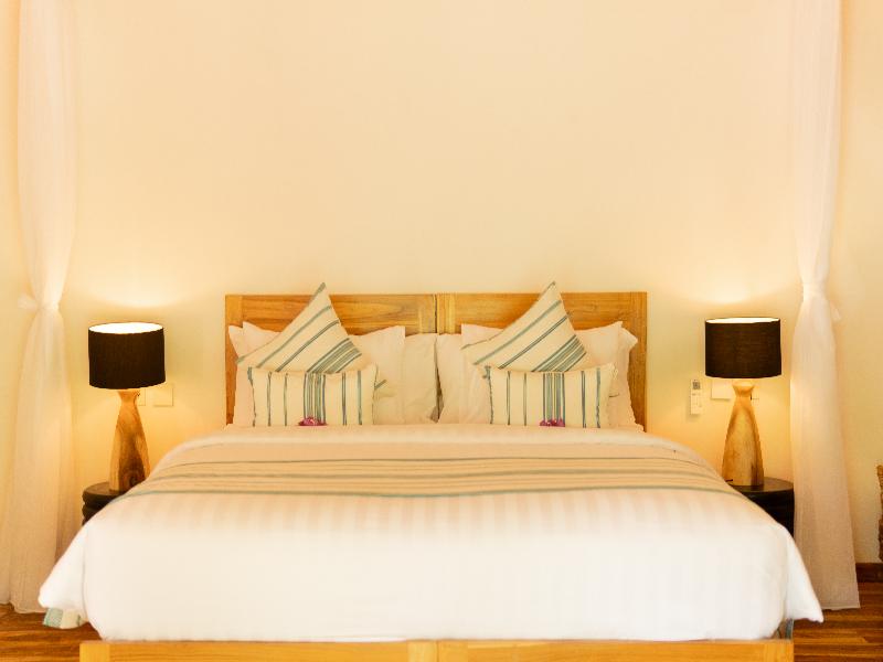 Dejama Glamping Resort Lombok - Oda
