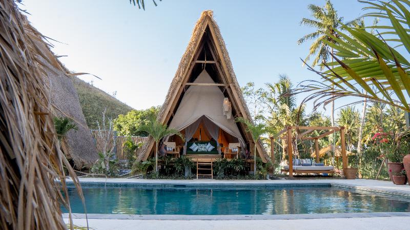 Dejama Glamping Resort Lombok - Havuz
