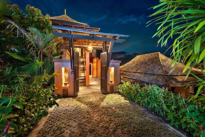 Nirvana Beach Resort - Lobi