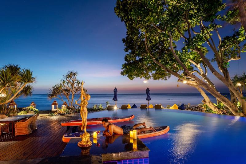 Nirvana Beach Resort - Genel