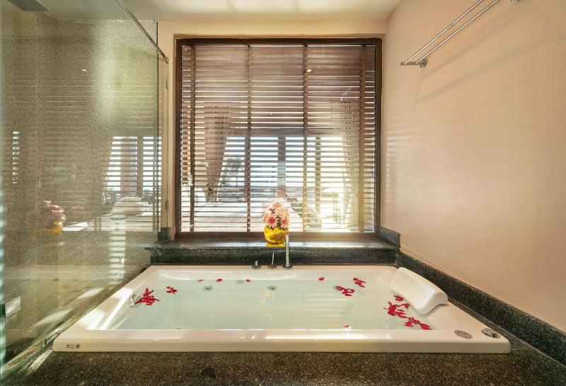 Nirvana Beach Resort - Oda