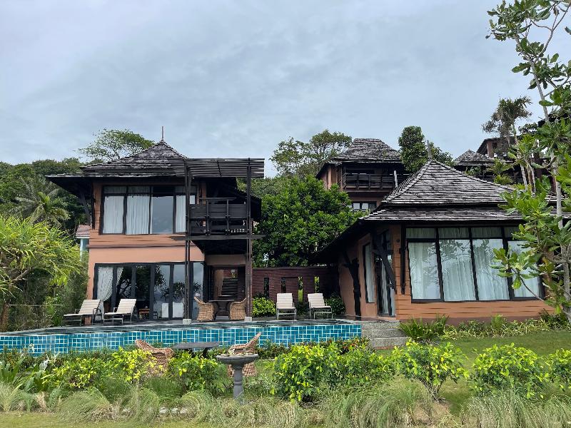 Nirvana Beach Resort - Oda