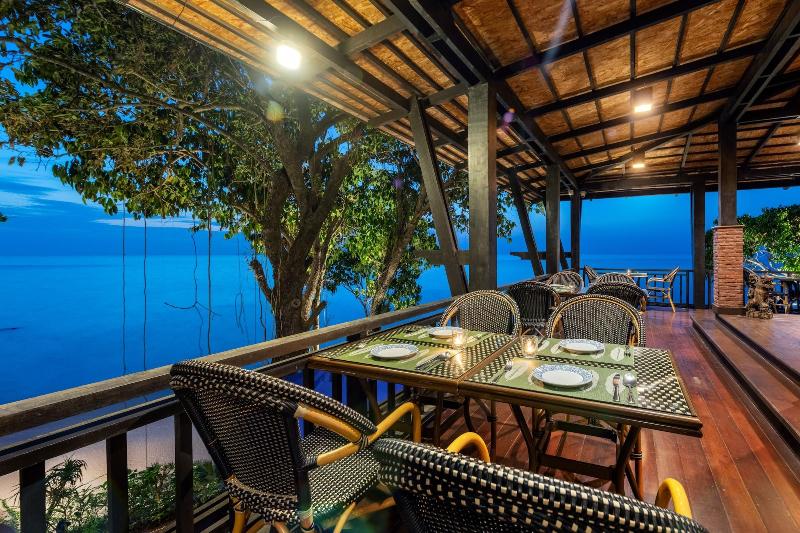 Nirvana Beach Resort - Restoran