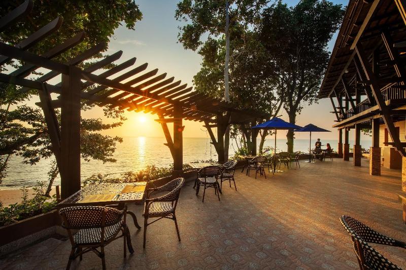 Nirvana Beach Resort - Restoran