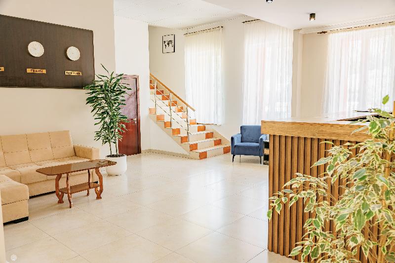 Route Hotel - Lobi