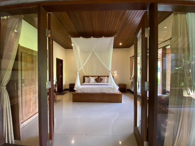 Hening Suite Ubud - Oda
