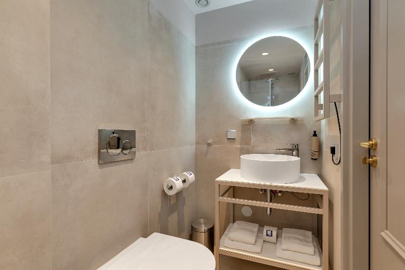 Hotel Kobalt - Oda