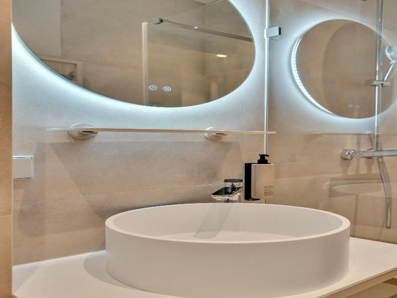 Hotel Kobalt - Oda