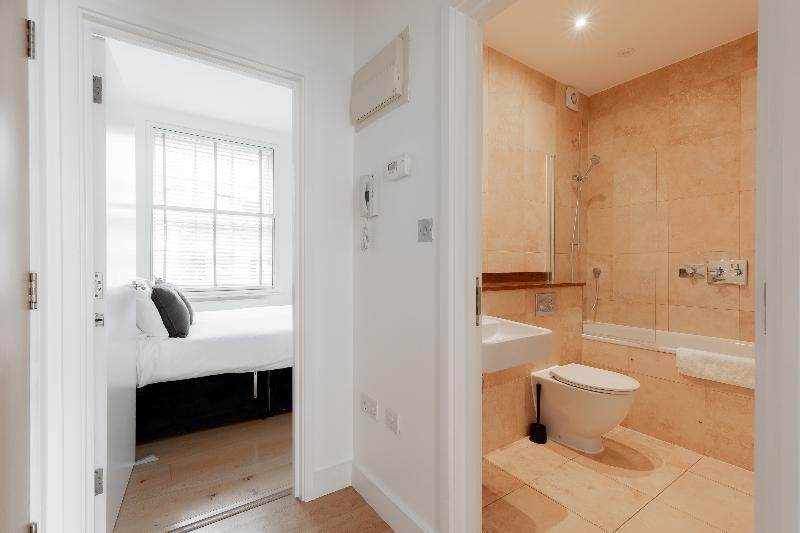 Excel Apartments Ltd - Oda