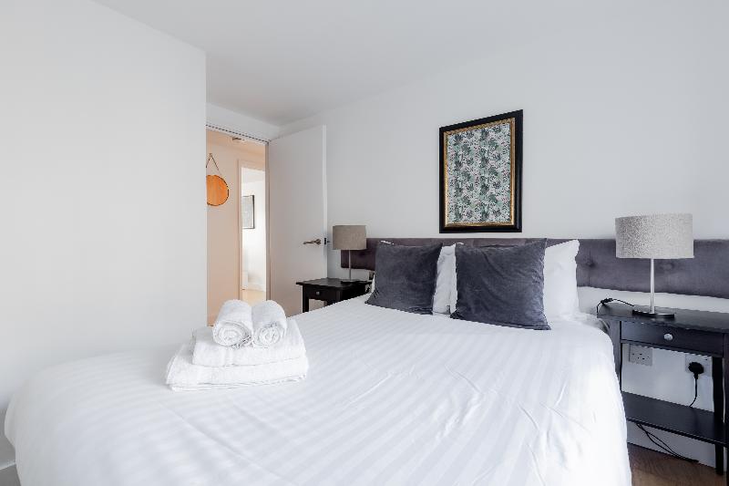 Excel Apartments Ltd - Oda