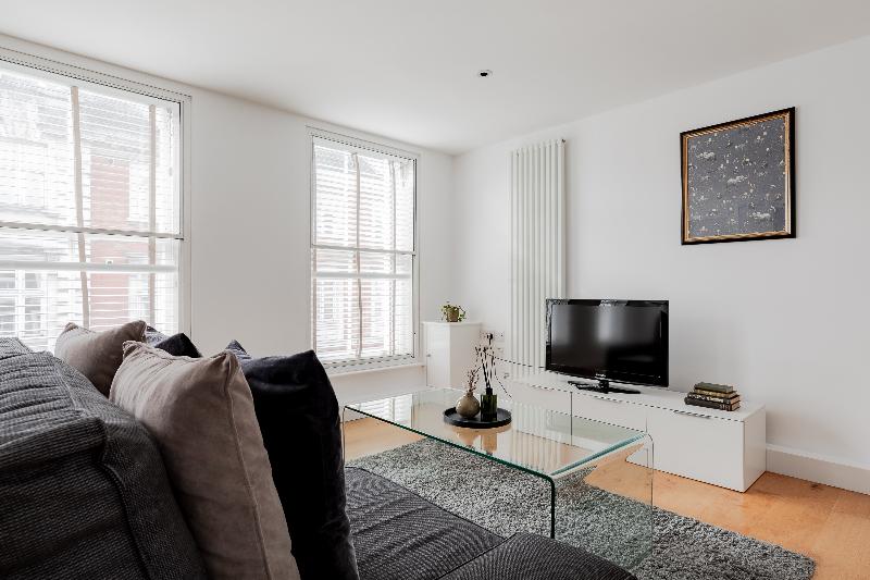 Excel Apartments Ltd - Oda