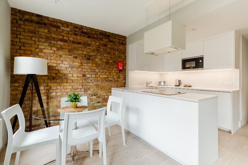 Excel Apartments Ltd - Oda