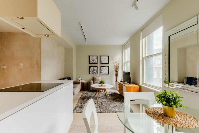 Excel Apartments Ltd - Oda