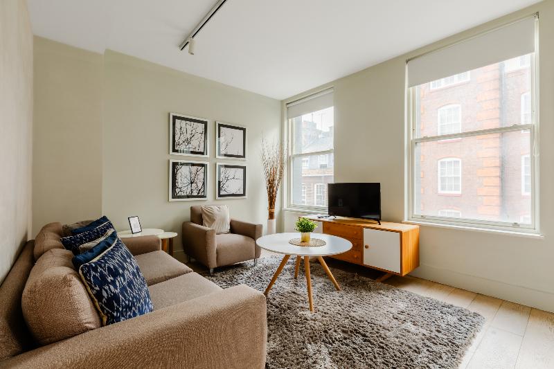 Excel Apartments Ltd - Oda