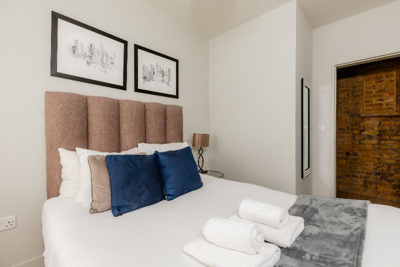 Excel Apartments Ltd - Oda