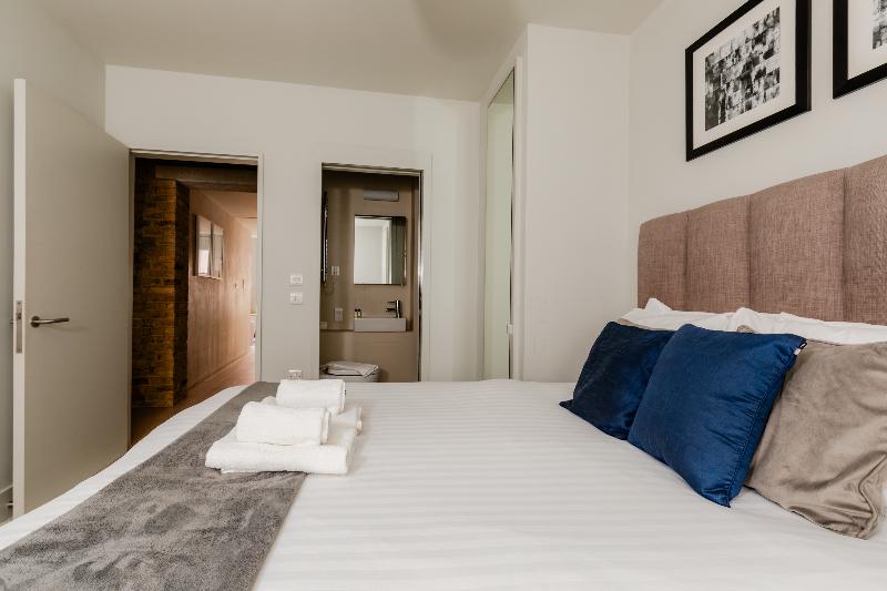 Excel Apartments Ltd - Oda