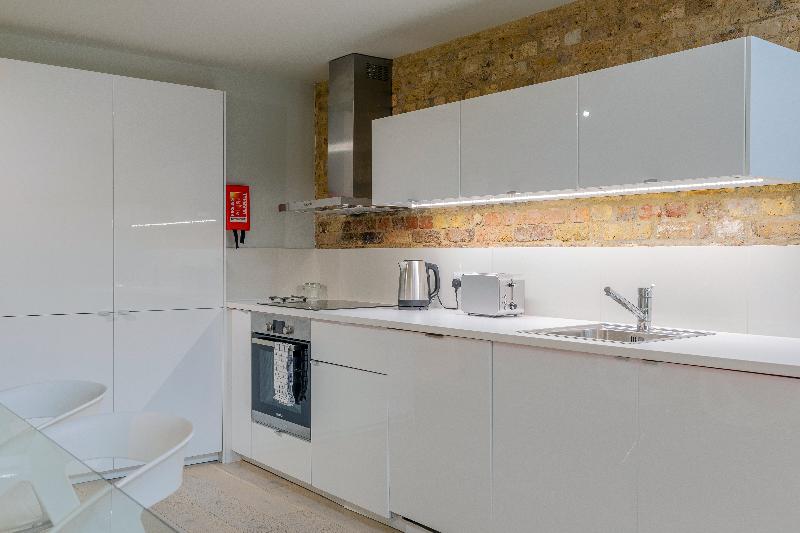 Excel Apartments Ltd - Oda