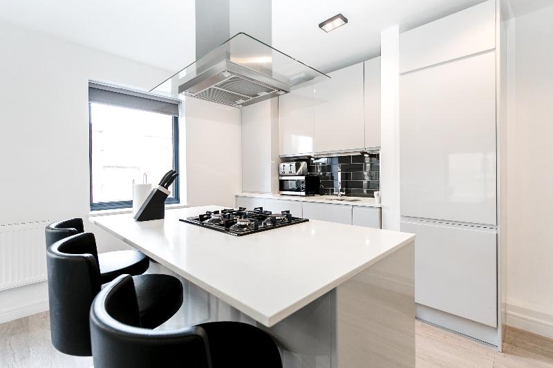 Excel Apartments Ltd - Oda