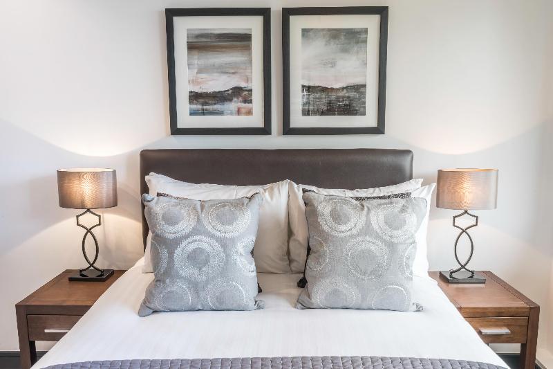 Excel Apartments Ltd - Oda