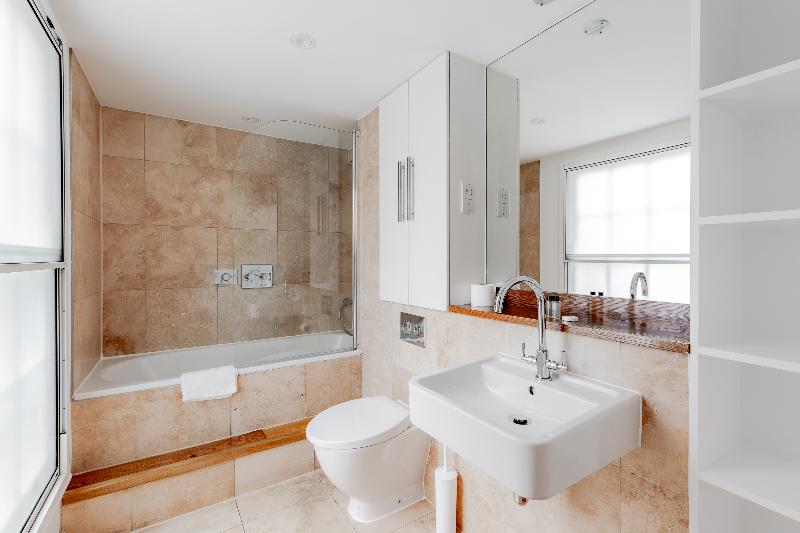 Excel Apartments Ltd - Oda