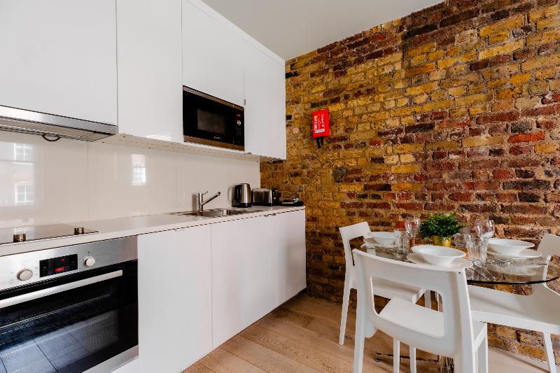 Excel Apartments Ltd - Oda