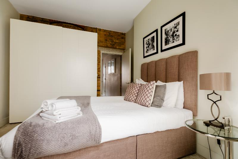 Excel Apartments Ltd - Oda