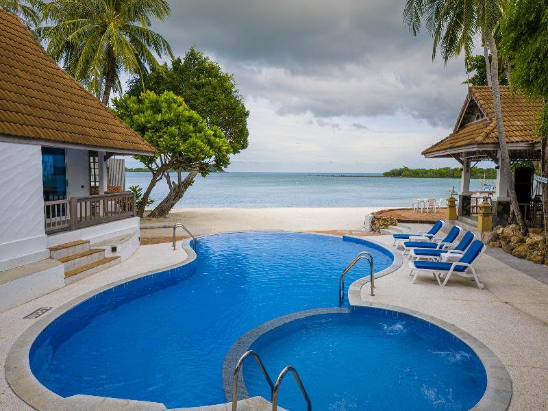 Samui Natien Beach Resort - Havuz