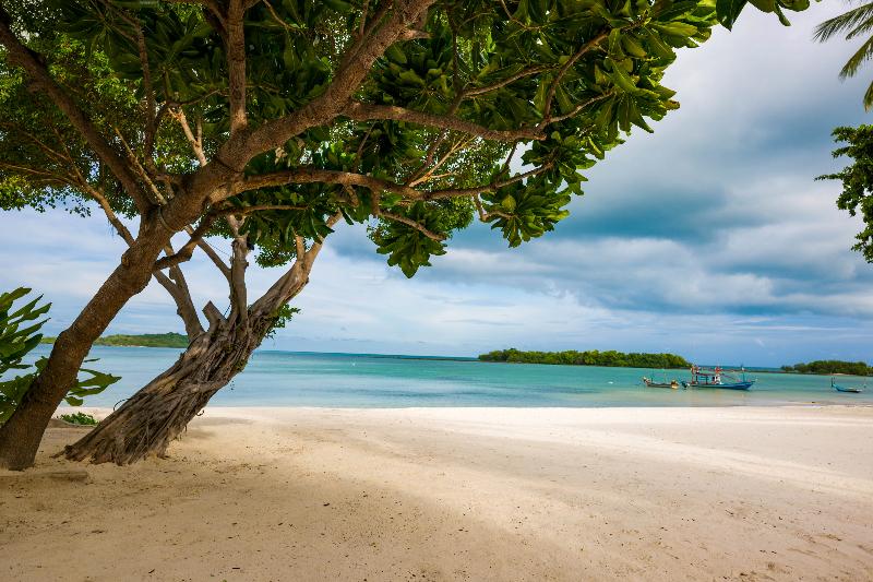 Samui Natien Beach Resort - Plaj