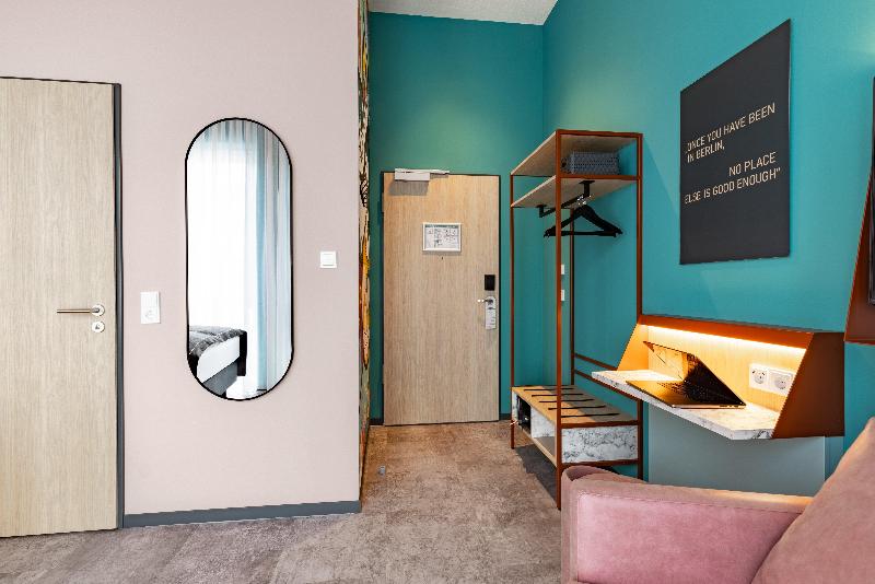 Holiday Inn - The Niu, Pax Berlin Airport, by IHG - Oda
