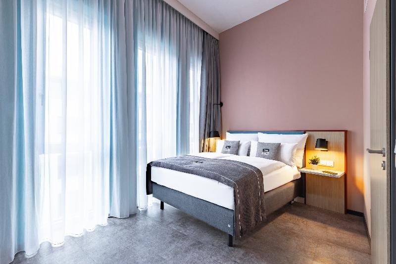 Holiday Inn - The Niu, Pax Berlin Airport, by IHG - Oda