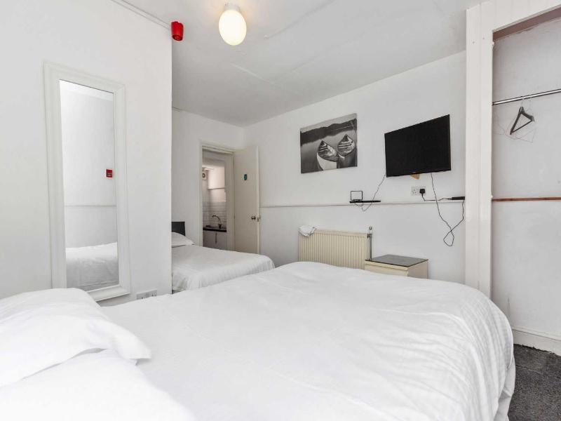 Amhurst Hotel - Oda