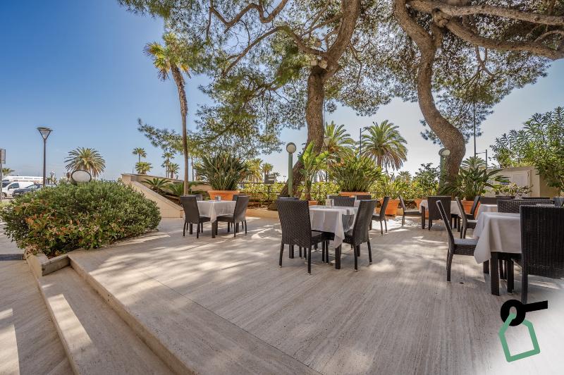 Hotiday Room Collection – Giulianova - Bar