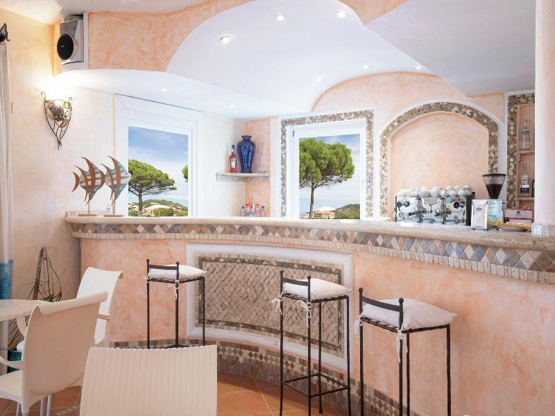 Hotiday Room Collection - Baja Sardinia - Lobi