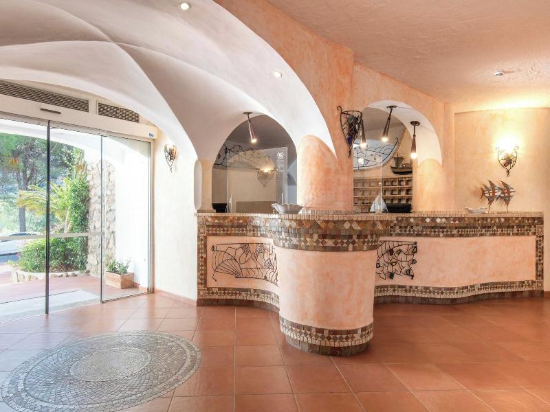 Hotiday Room Collection - Baja Sardinia - Lobi
