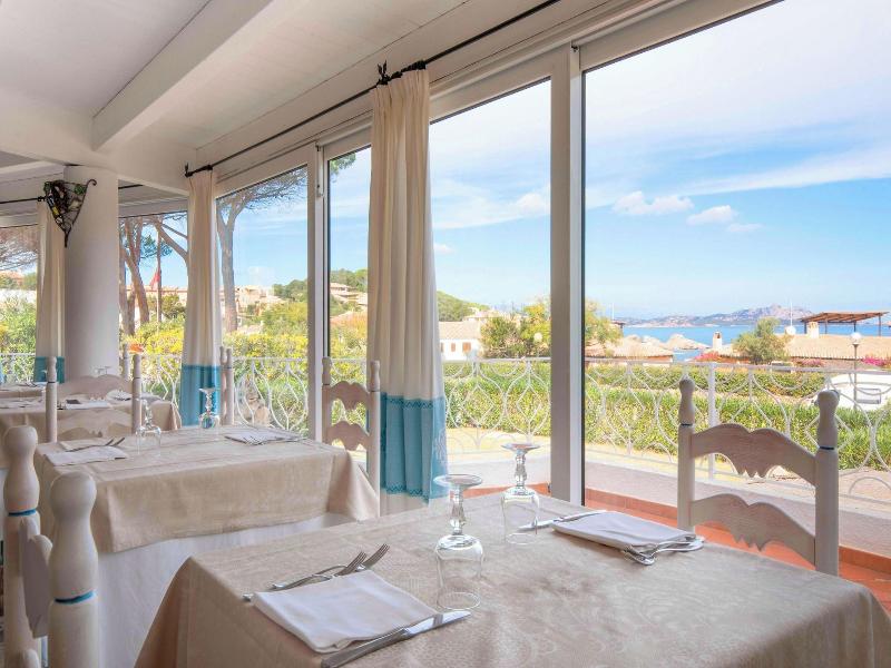 Hotiday Room Collection - Baja Sardinia - Restoran