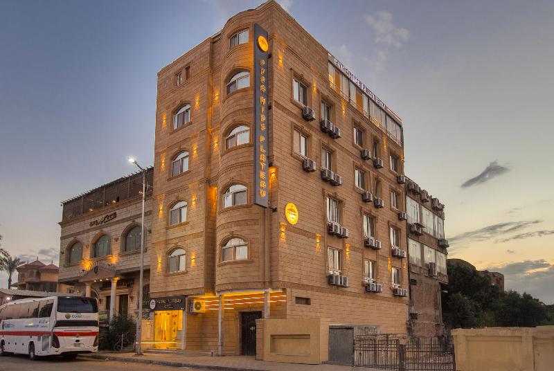 Pyramids Plateau Hotel - Genel