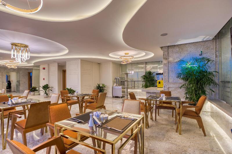 Pyramids Plateau Hotel - Restoran