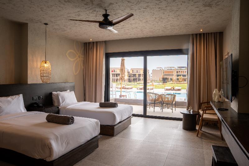 Sentido Naga Bay - Oda