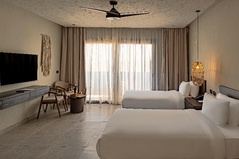 Sentido Naga Bay - Oda