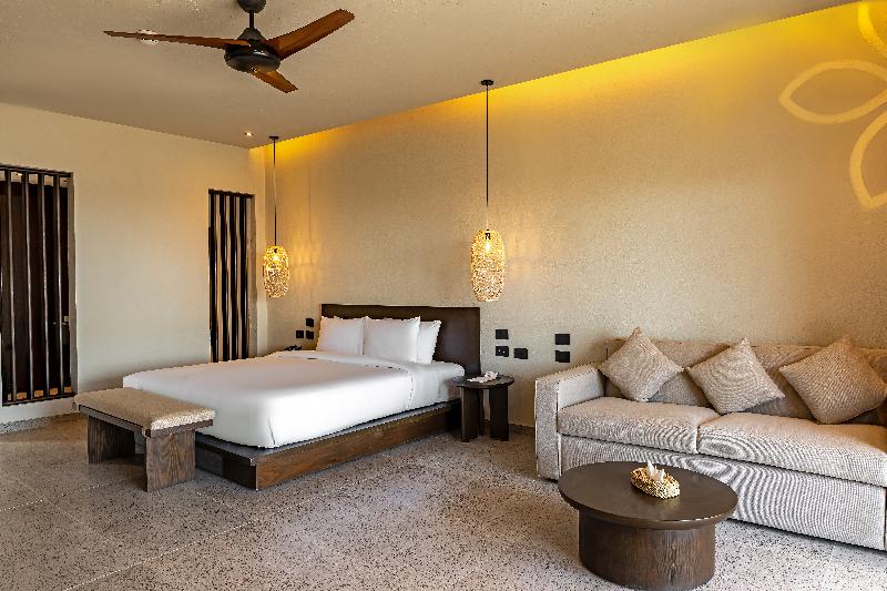 Sentido Naga Bay - Oda