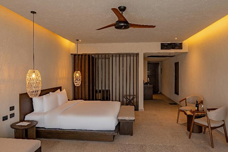 Sentido Naga Bay - Oda