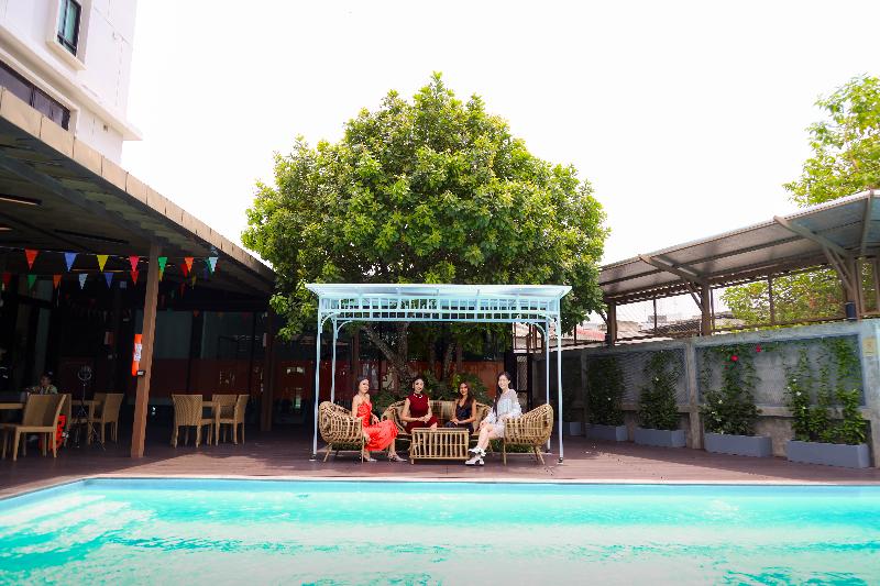 Glai Gan Place Hotel - Havuz