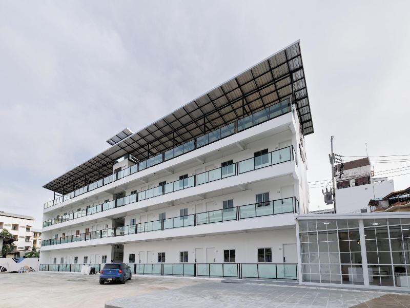 Srinn Hotel Pattaya Klang - Genel