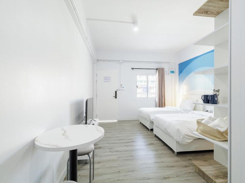 Srinn Hotel Pattaya Klang - Oda
