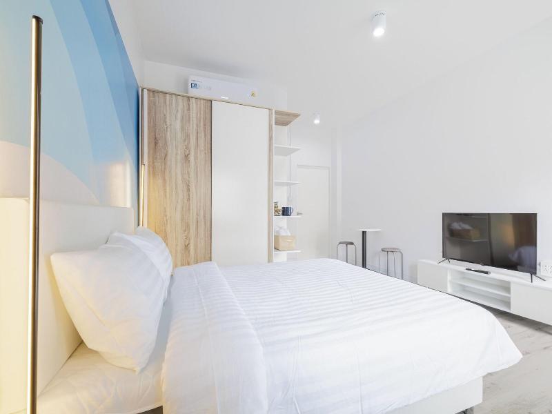 Srinn Hotel Pattaya Klang - Oda