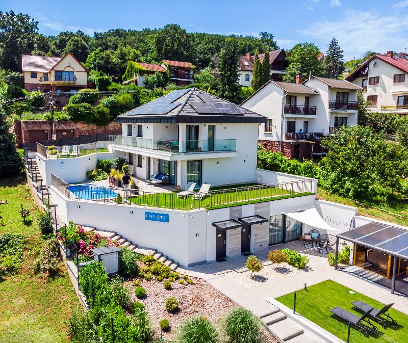 Lake Spirit Boutique Apartments - Genel