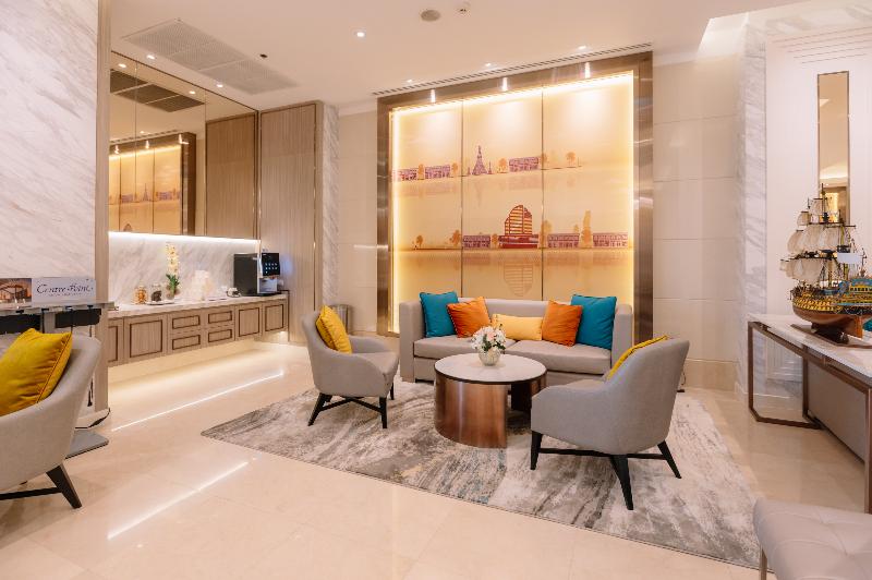 Centre Point Plus Hotel Silom - Lobi