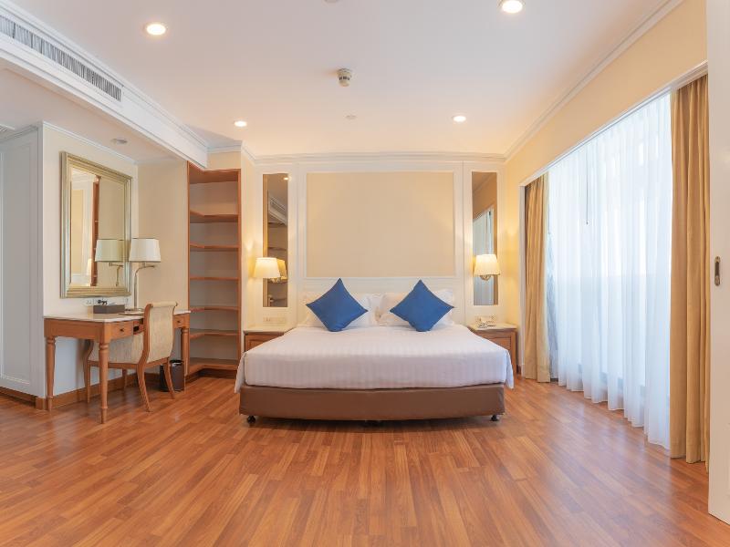 Centre Point Plus Hotel Silom - Oda