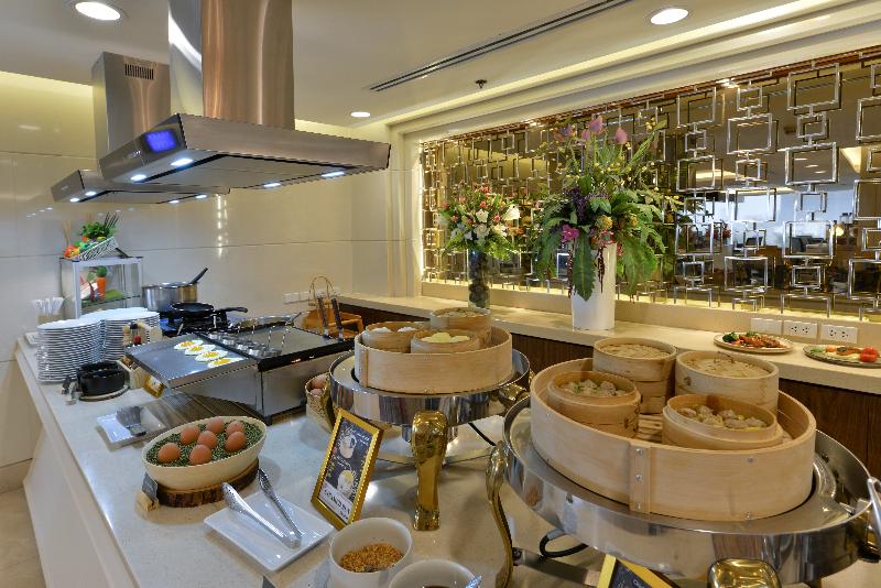 Centre Point Plus Hotel Silom - Restoran